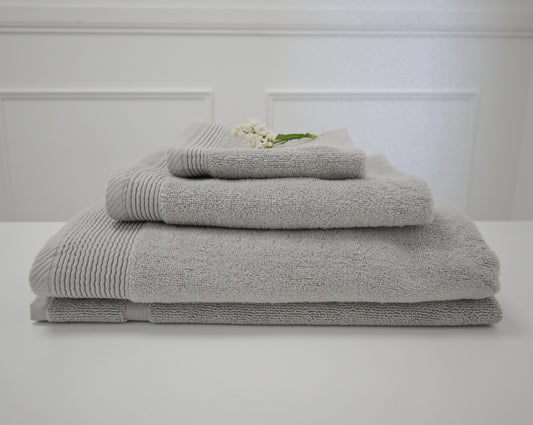 Toallas Hotel Collection Gris Claro 550g/m2